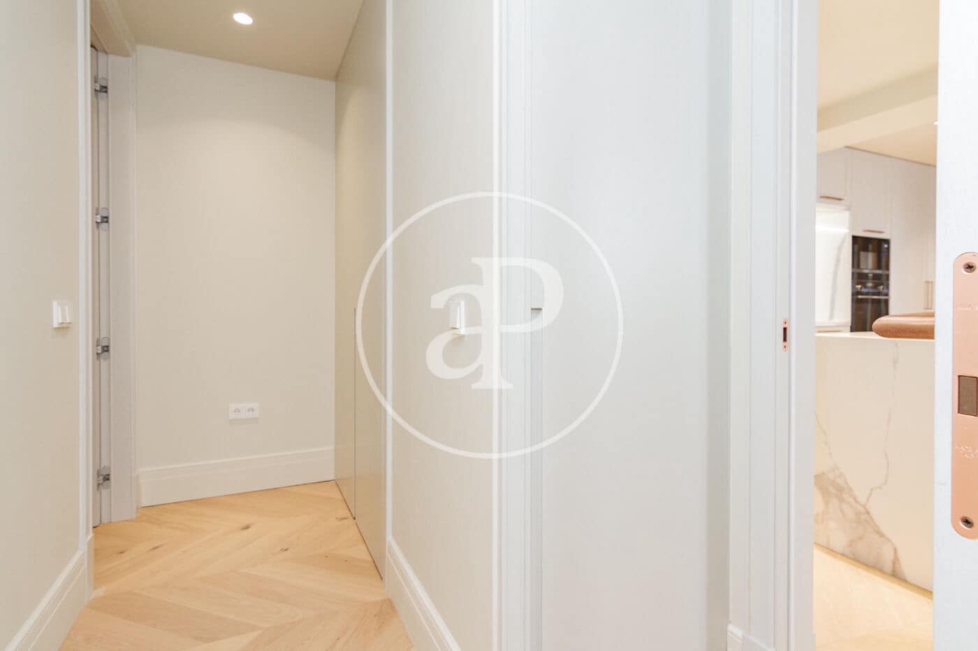 3 sovrum Lägenhet att hyra i Madrid stad med pool - 5 500 € (Ref: 9452140)