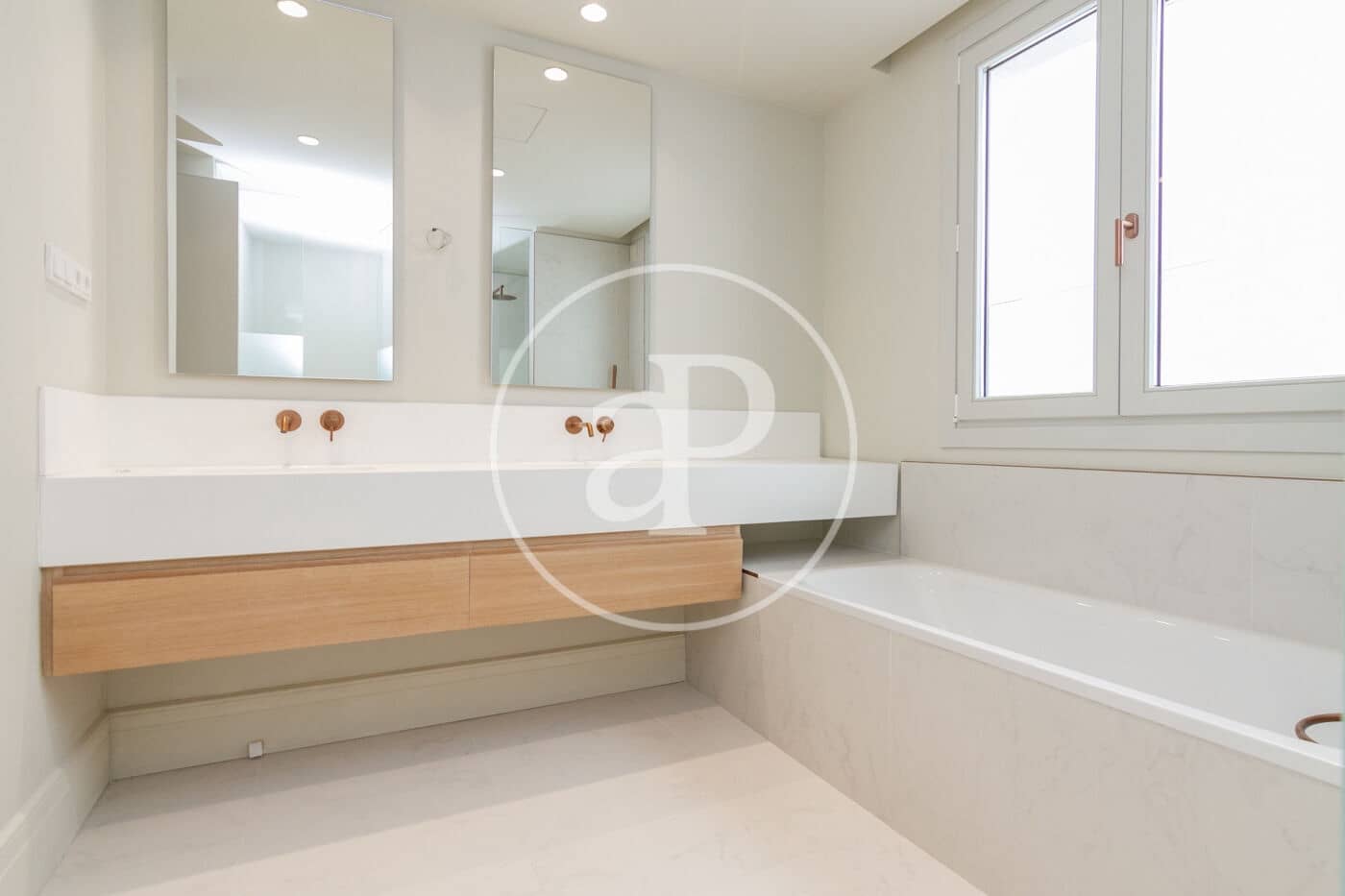 3 sovrum Lägenhet att hyra i Madrid stad med pool - 5 500 € (Ref: 9452140)