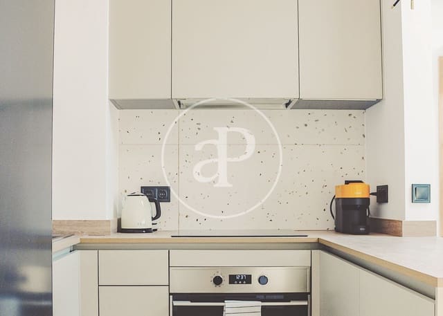 2 soverom Leilighet til salgs i Universidad, Madrid by - € 579 000 (Ref: 9456276)