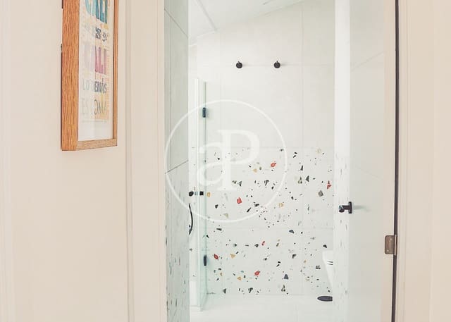 2 soverom Leilighet til salgs i Universidad, Madrid by - € 579 000 (Ref: 9456276)