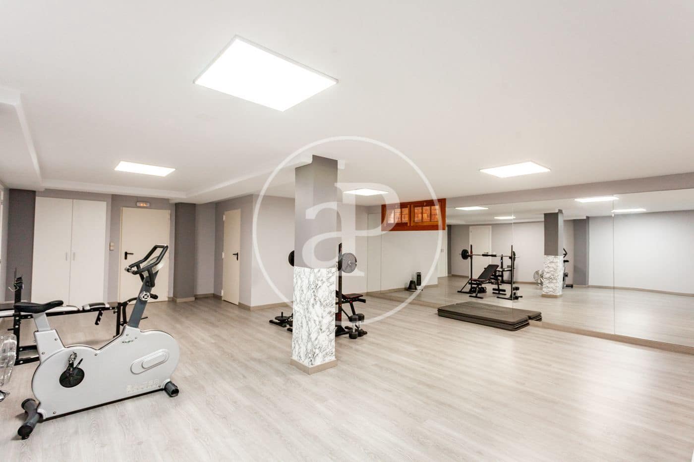 6 soveværelse Villa til salg i Las Rozas de Madrid med swimmingpool - € 1.449.000 (Ref: 9456277)