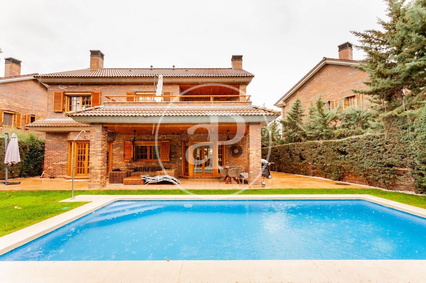 6 soveværelse Villa til salg i Las Rozas de Madrid med swimmingpool - € 1.449.000 (Ref: 9456277)