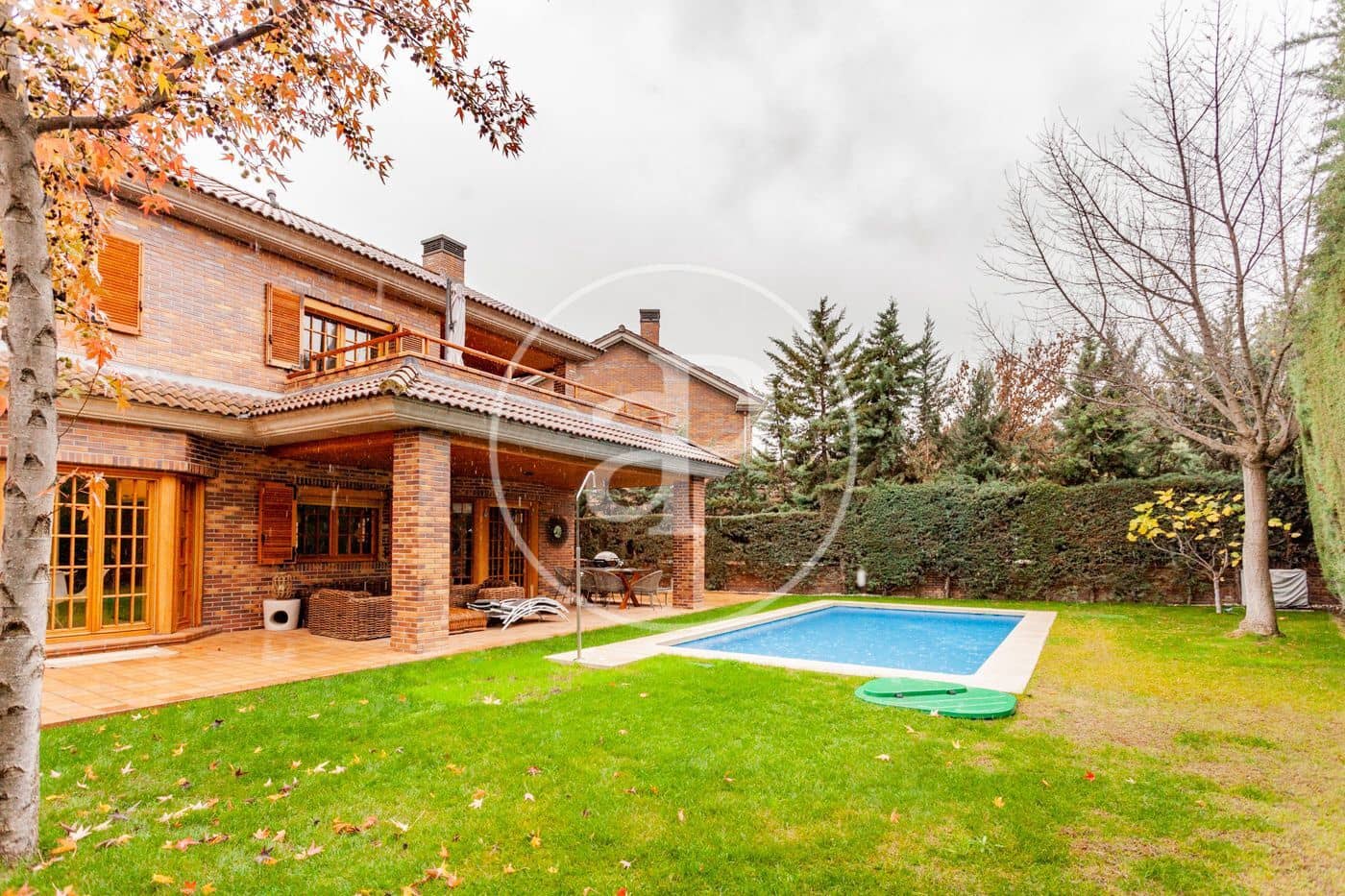 6 soveværelse Villa til salg i Las Rozas de Madrid med swimmingpool - € 1.449.000 (Ref: 9456277)