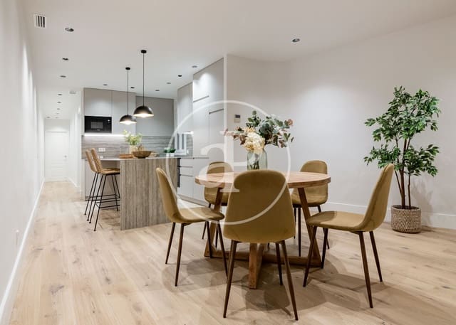 Apartamento de 3 habitaciones en Universidad, Madrid ciudad en venta - 1.350.000 € (Ref: 9456281)