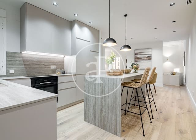 Apartamento de 3 habitaciones en Universidad, Madrid ciudad en venta - 1.350.000 € (Ref: 9456281)