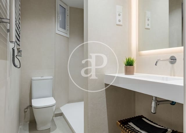 Apartamento de 3 habitaciones en Universidad, Madrid ciudad en venta - 1.350.000 € (Ref: 9456281)