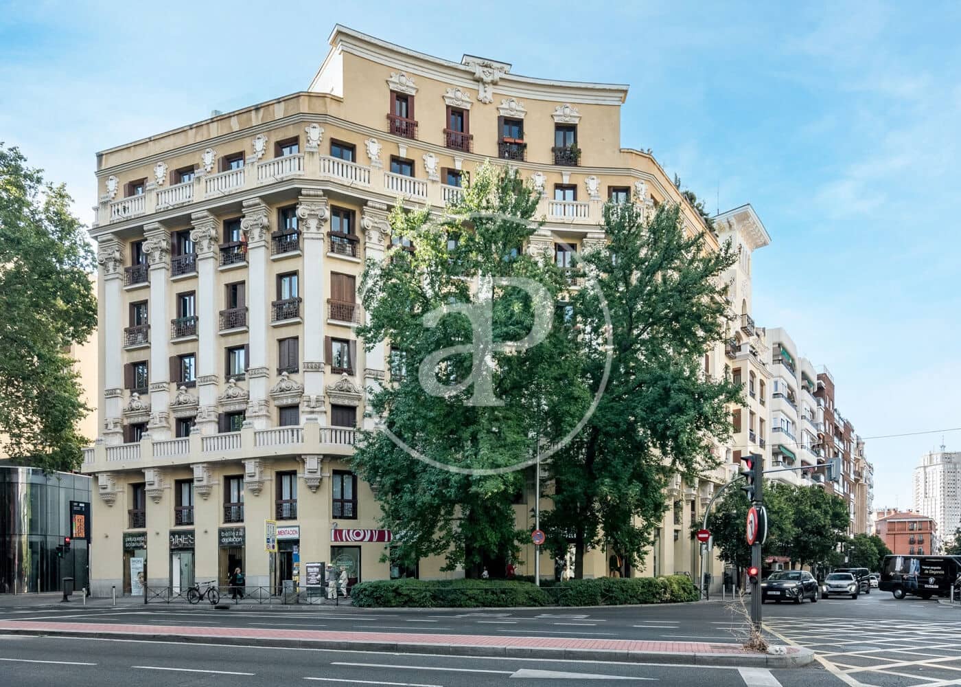 3 bedroom Apartment for sale in Madrid city - € 1,350,000 (Ref: 9456281)