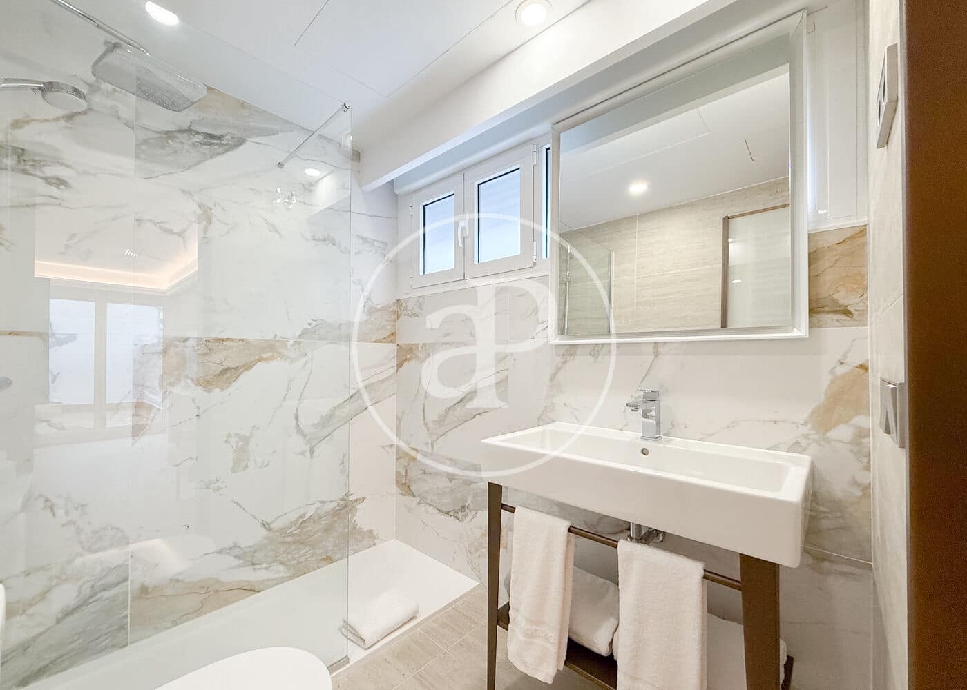 4 makuuhuone Huoneisto vuokrattavana paikassa Madrid kaupunki - 5 300 € (Ref: 9462091)