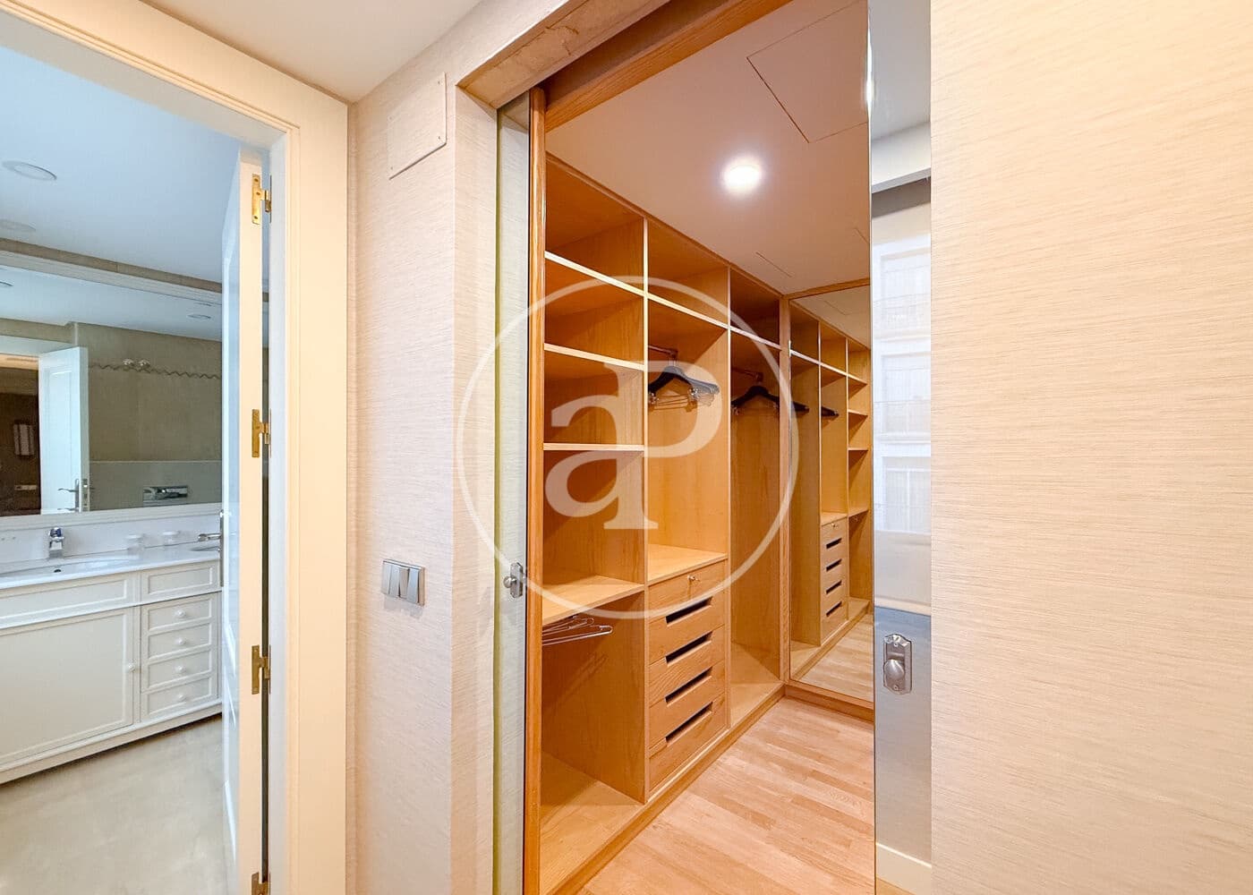 4 makuuhuone Huoneisto vuokrattavana paikassa Madrid kaupunki - 5 300 € (Ref: 9462091)