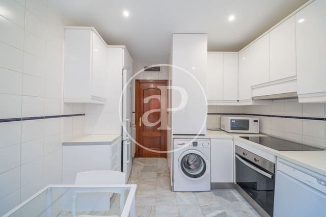 3 slaapkamer Appartement te huur in Fuente del Berro, Madrid stad met zwembad - € 1.850 (Ref: 9462092)