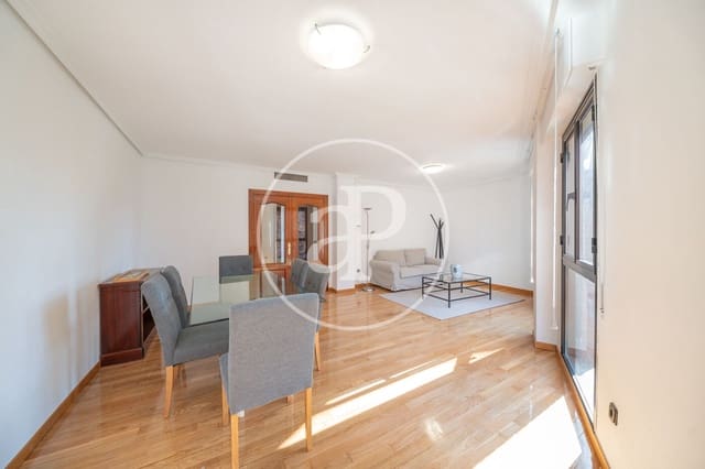 3 slaapkamer Appartement te huur in Fuente del Berro, Madrid stad met zwembad - € 1.850 (Ref: 9462092)