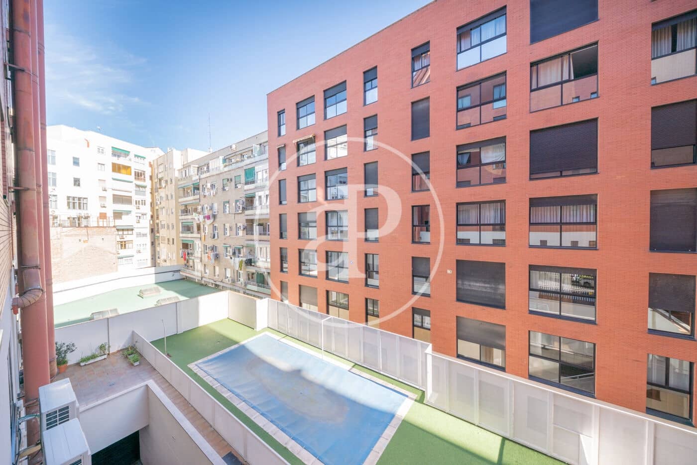 3 slaapkamer Appartement te huur in Madrid stad met zwembad - € 1.850 (Ref: 9462092)