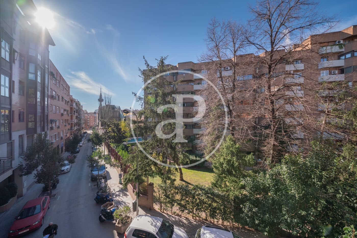 3 slaapkamer Appartement te huur in Madrid stad met zwembad - € 1.850 (Ref: 9462092)