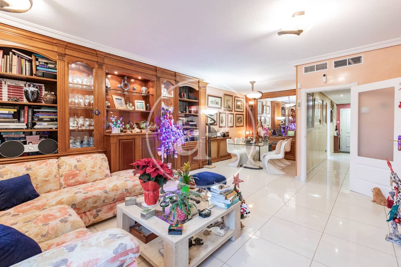 5 makuuhuone Huvila myytävänä paikassa San Sebastian de los Reyes mukana uima-altaan - 1 179 900 € (Ref: 9462093)