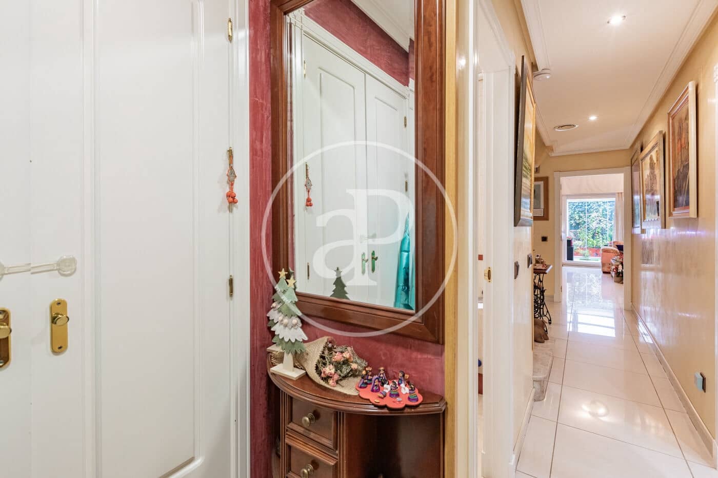 5 makuuhuone Huvila myytävänä paikassa San Sebastian de los Reyes mukana uima-altaan - 1 179 900 € (Ref: 9462093)