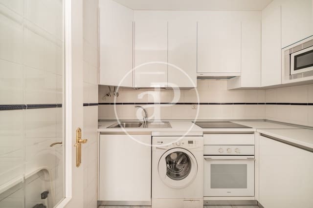 1 slaapkamer Appartement te huur in Fuente del Berro, Madrid stad met zwembad - € 1.400 (Ref: 9462095)