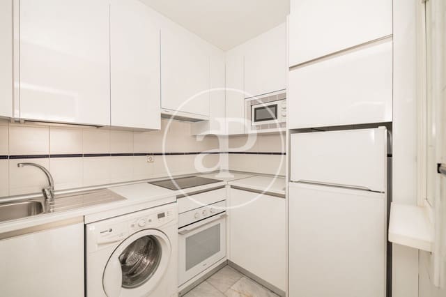 1 slaapkamer Appartement te huur in Fuente del Berro, Madrid stad met zwembad - € 1.400 (Ref: 9462095)