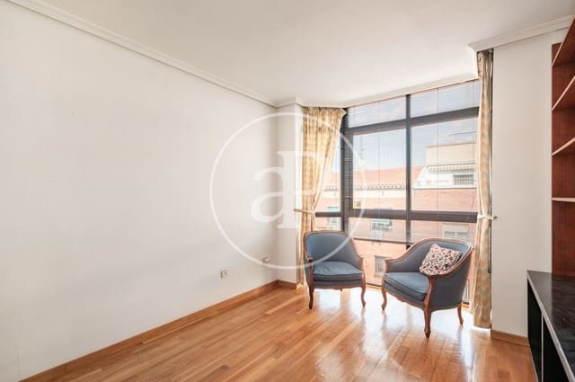 1 slaapkamer Appartement te huur in Fuente del Berro, Madrid stad met zwembad - € 1.400 (Ref: 9462095)