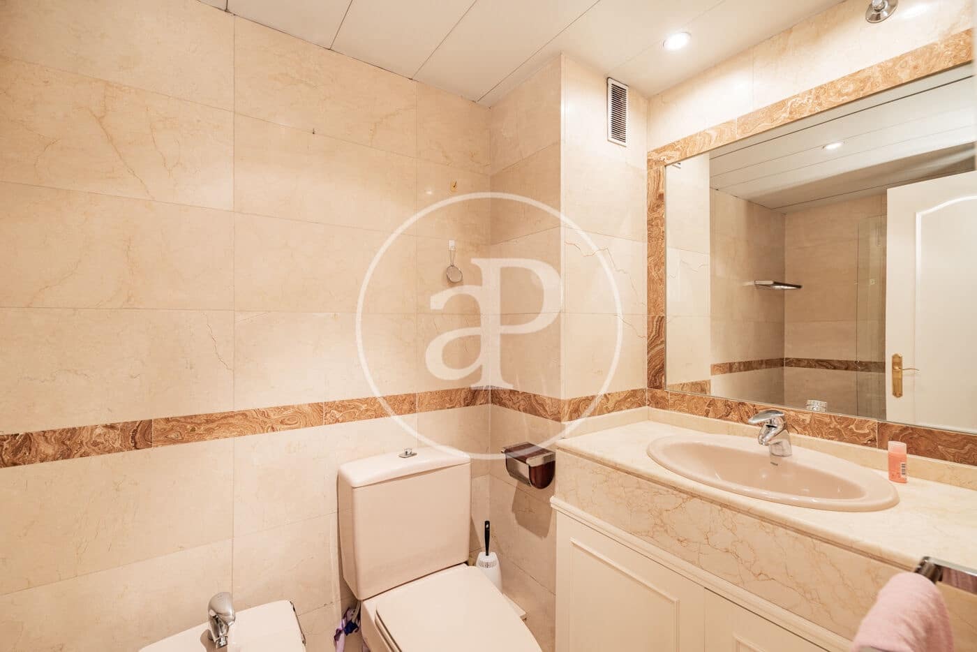1 slaapkamer Appartement te huur in Madrid stad met zwembad - € 1.400 (Ref: 9462095)