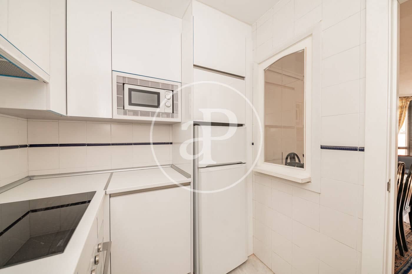 1 slaapkamer Appartement te huur in Madrid stad met zwembad - € 1.400 (Ref: 9462095)