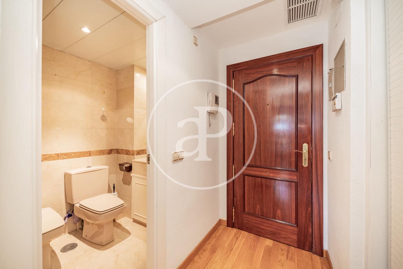 1 slaapkamer Appartement te huur in Madrid stad met zwembad - € 1.400 (Ref: 9462095)