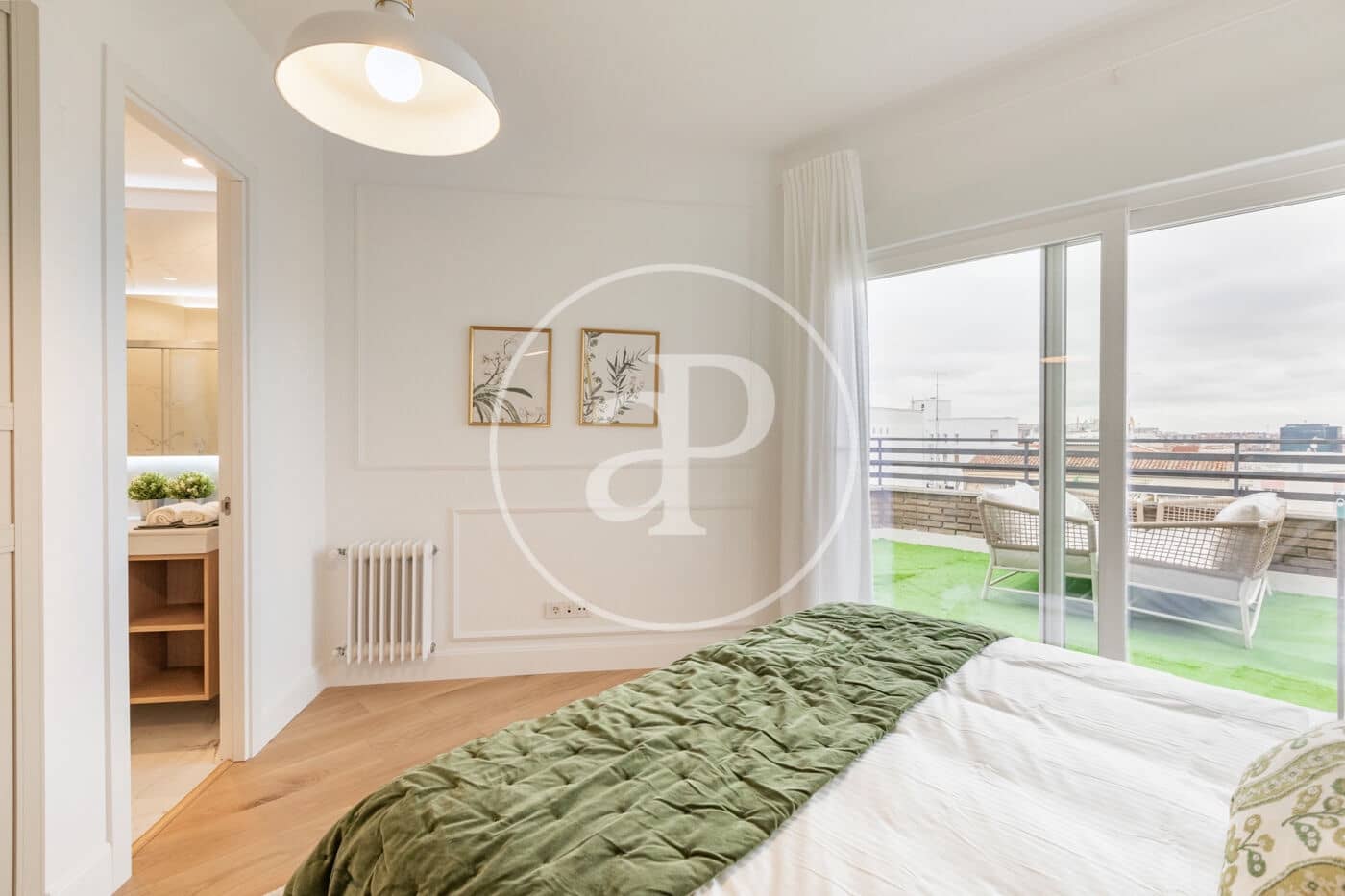 3 makuuhuone Kattohuoneisto myytävänä paikassa Madrid kaupunki - 2 200 000 € (Ref: 9462096)