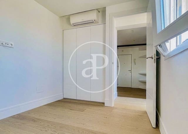 Ático de 2 habitaciones en Rios Rosas, Madrid ciudad en venta - 1.150.000 € (Ref: 9465764)