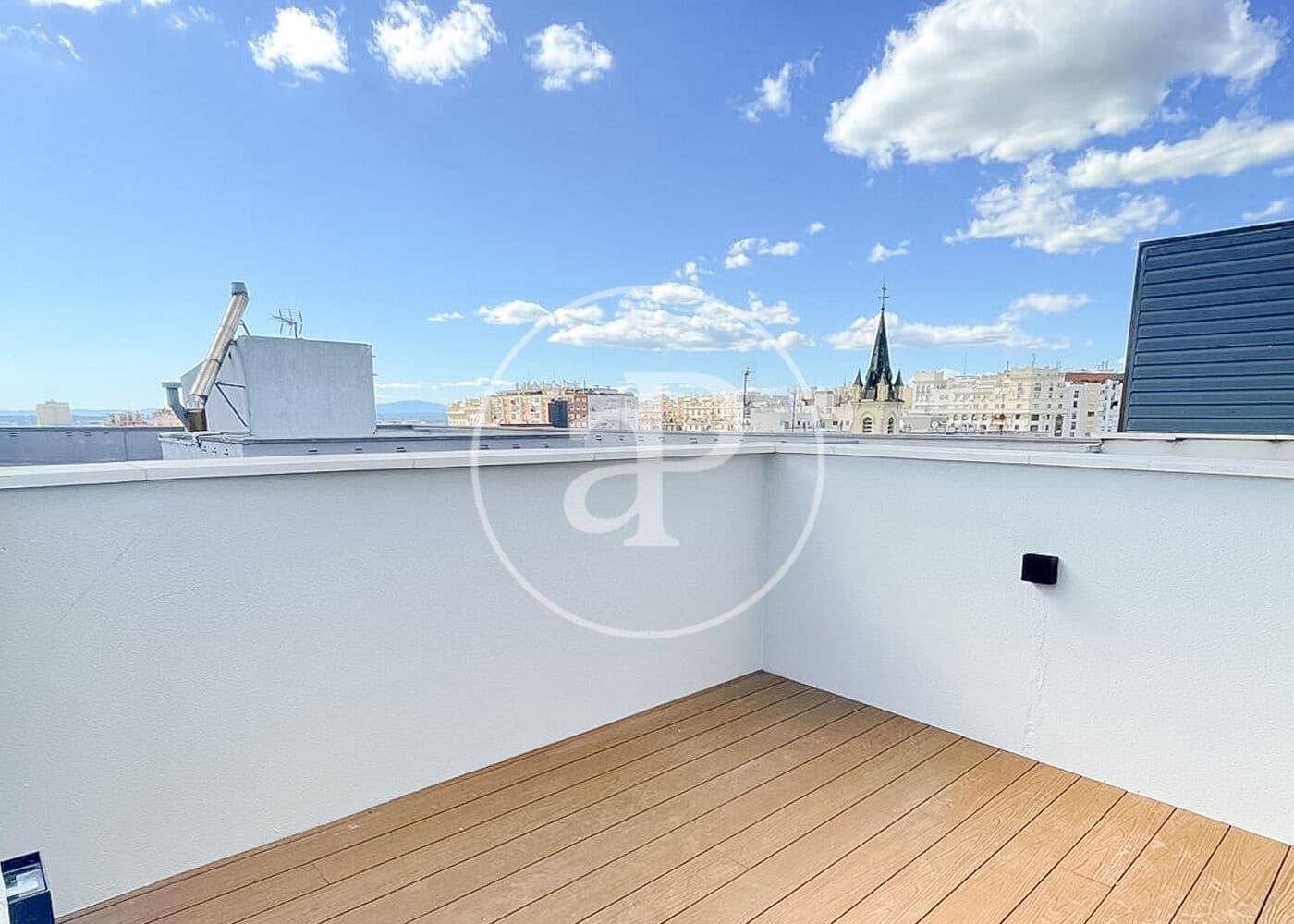 2 makuuhuone Kattohuoneisto myytävänä paikassa Madrid kaupunki - 1 070 000 € (Ref: 9465764)