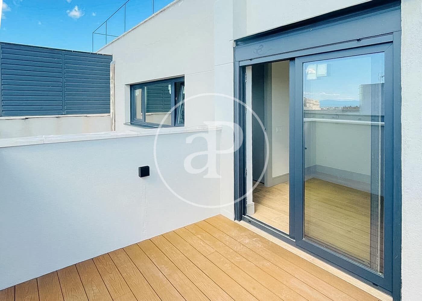 2 makuuhuone Kattohuoneisto myytävänä paikassa Madrid kaupunki - 1 070 000 € (Ref: 9465764)