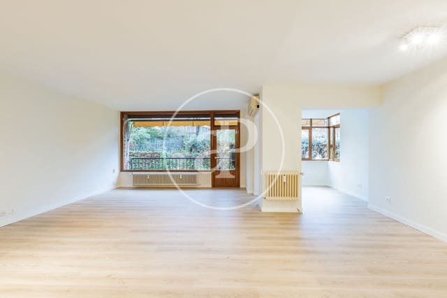 3 slaapkamer Appartement te huur in Ciudad Universitaria, Madrid stad met zwembad - € 2.900 (Ref: 9465765)