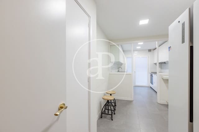 3 slaapkamer Appartement te huur in Ciudad Universitaria, Madrid stad met zwembad - € 2.900 (Ref: 9465765)