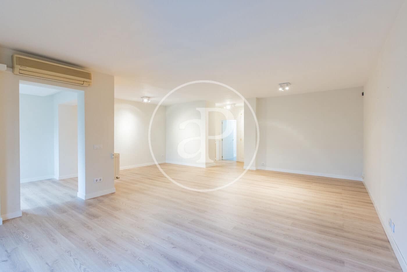 3 bedroom Apartment for rent in Madrid city with pool - € 2,900 (Ref: 9465765)