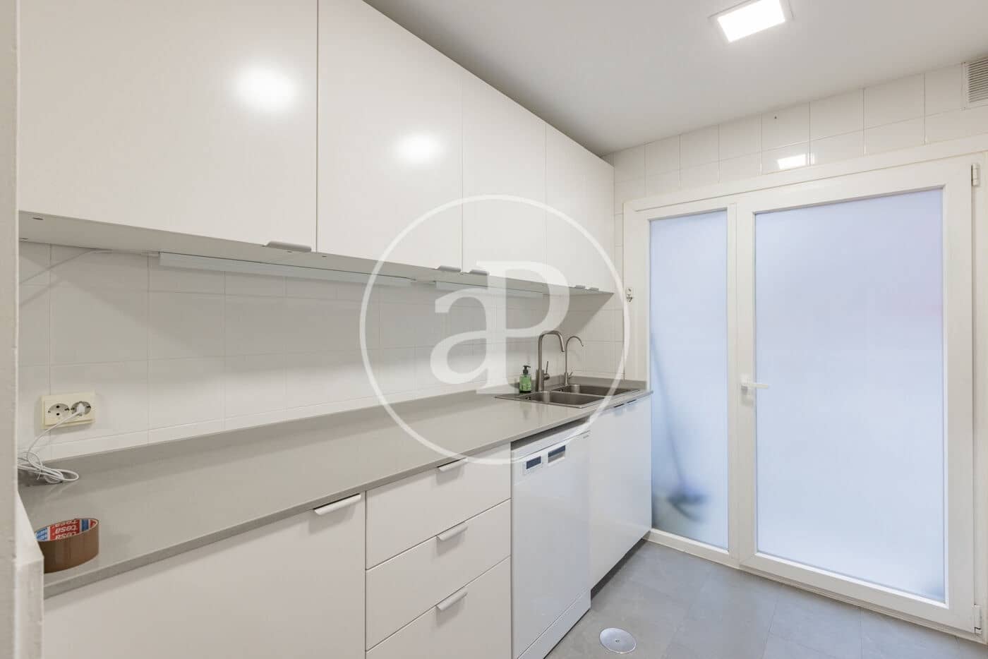 3 bedroom Apartment for rent in Madrid city with pool - € 2,900 (Ref: 9465765)