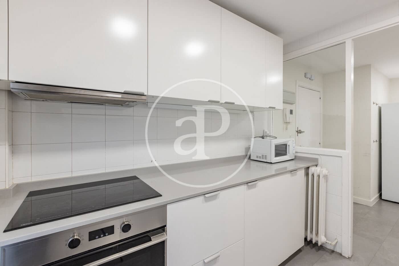 3 bedroom Apartment for rent in Madrid city with pool - € 2,900 (Ref: 9465765)