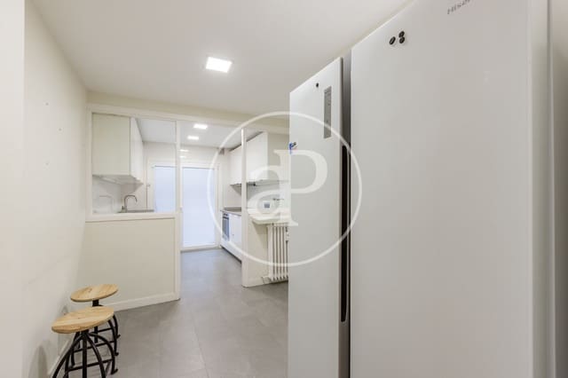 3 slaapkamer Appartement te huur in Ciudad Universitaria, Madrid stad met zwembad - € 2.900 (Ref: 9465765)