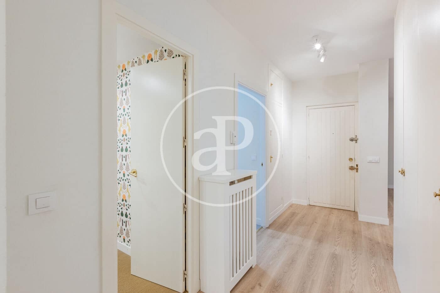 3 bedroom Apartment for rent in Madrid city with pool - € 2,900 (Ref: 9465765)