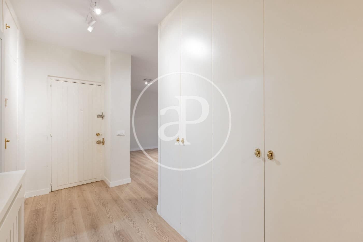 3 bedroom Apartment for rent in Madrid city with pool - € 2,900 (Ref: 9465765)