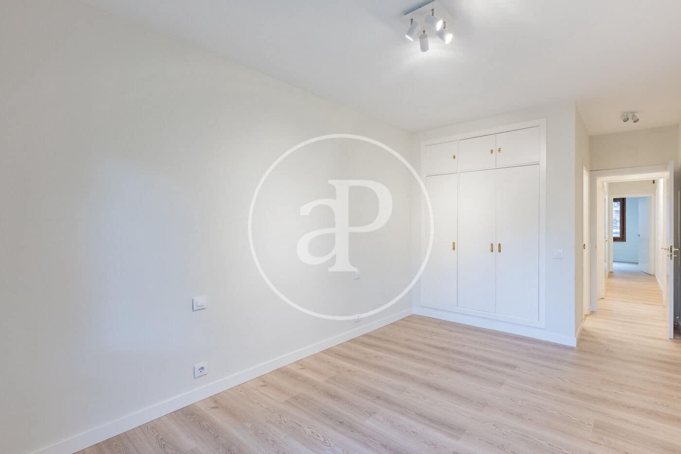 3 bedroom Apartment for rent in Madrid city with pool - € 2,900 (Ref: 9465765)