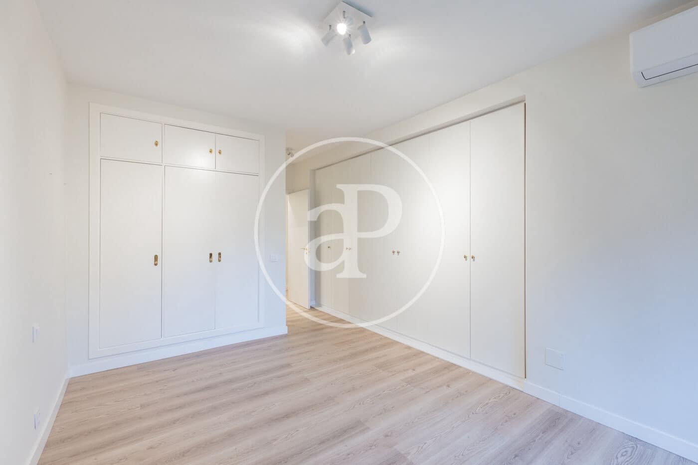 3 bedroom Apartment for rent in Madrid city with pool - € 2,900 (Ref: 9465765)