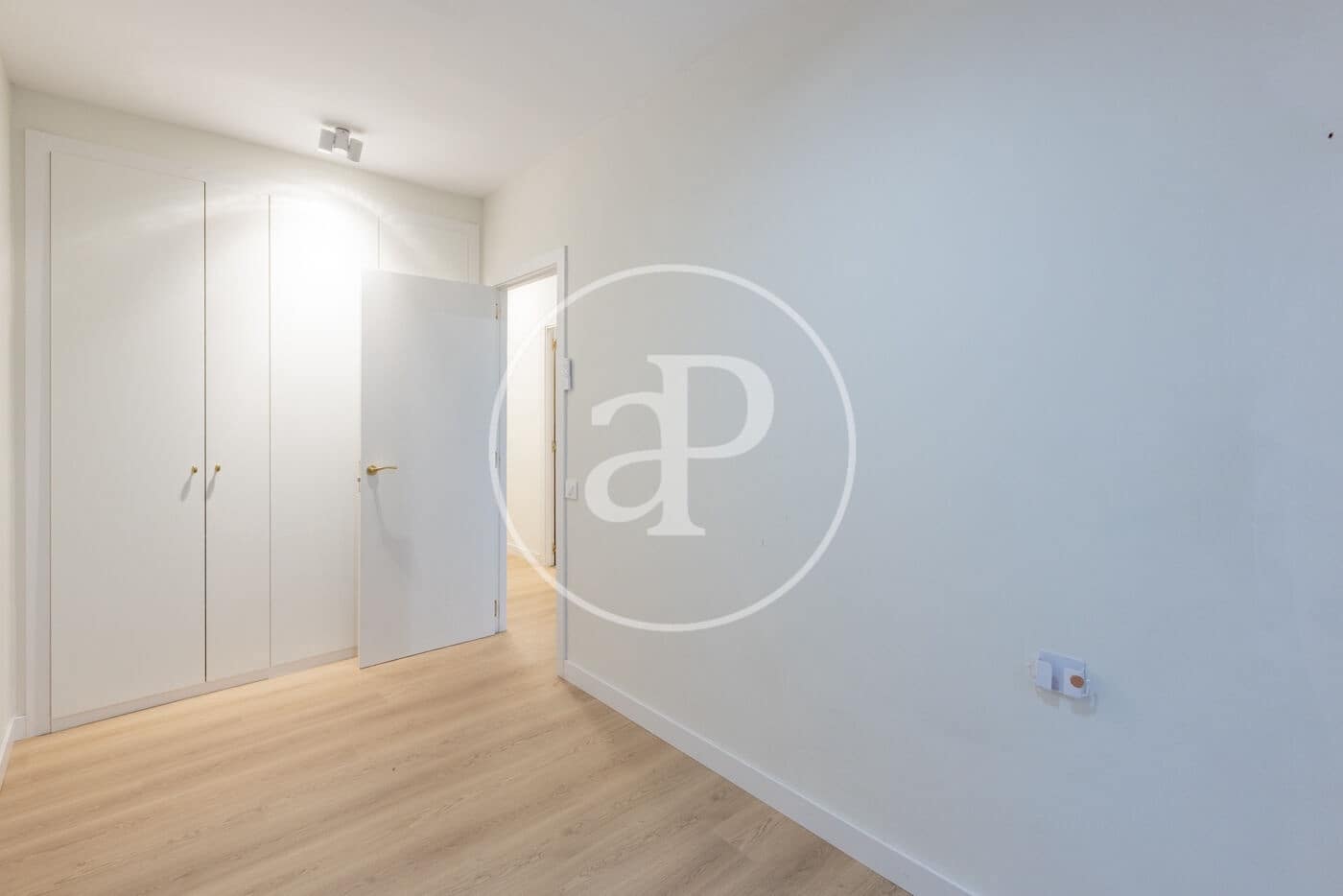 3 bedroom Apartment for rent in Madrid city with pool - € 2,900 (Ref: 9465765)