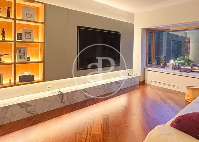 Chalet de 5 habitaciones en San Sebastián de los Reyes en venta con piscina - 1.850.000 € (Ref: 9465767)