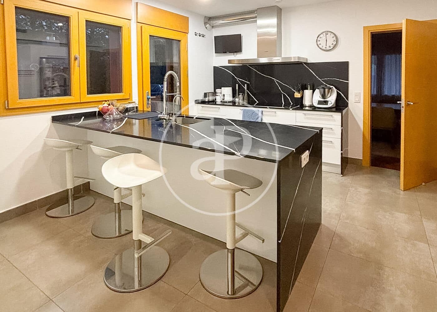 Chalet de 5 habitaciones en San Sebastián de los Reyes en venta con piscina - 1.850.000 € (Ref: 9465767)