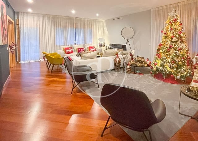 Chalet de 5 habitaciones en San Sebastián de los Reyes en venta con piscina - 1.850.000 € (Ref: 9465767)