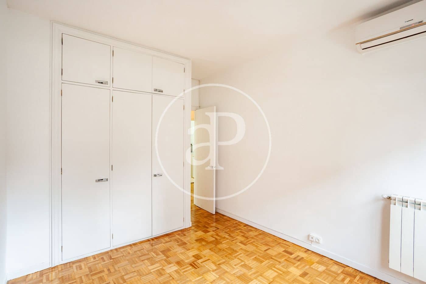 3 slaapkamer Appartement te huur in Madrid stad - € 1.950 (Ref: 9465768)