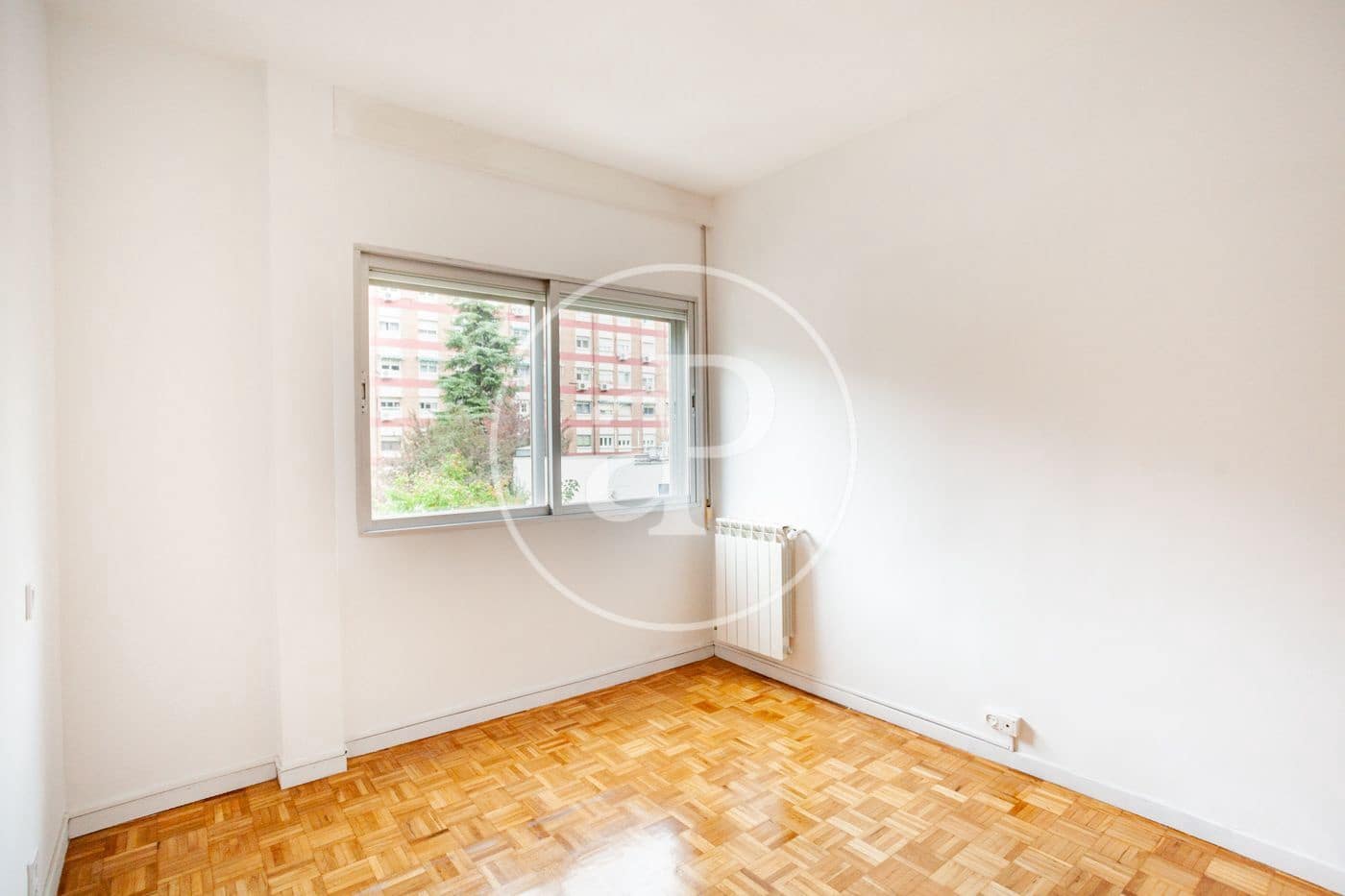 3 slaapkamer Appartement te huur in Madrid stad - € 1.950 (Ref: 9465768)