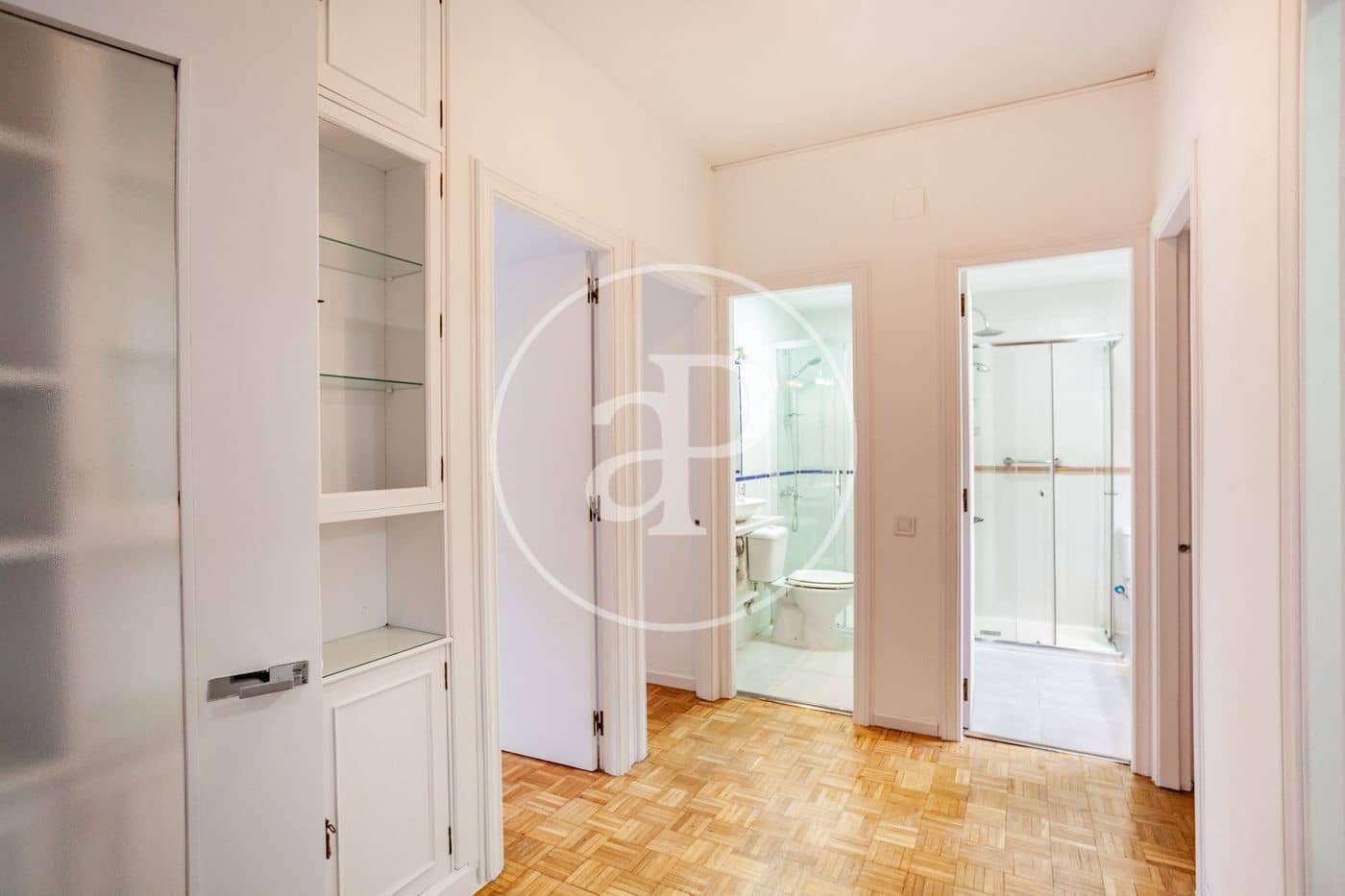 3 slaapkamer Appartement te huur in Madrid stad - € 1.950 (Ref: 9465768)