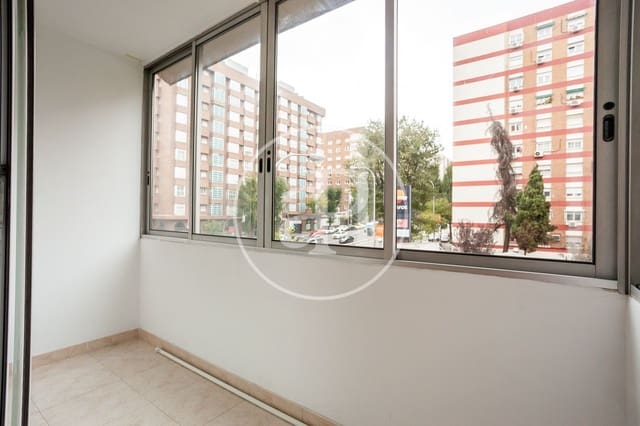 3 soveværelse Lejlighed til leje i Estrella, Madrid by - € 1.950 (Ref: 9465768)