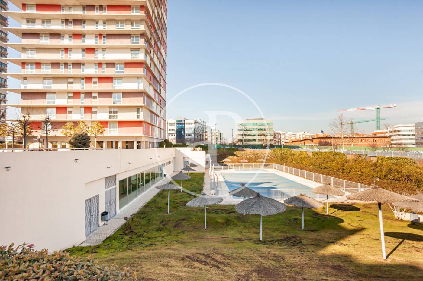 1 soverom Leilighet til leie i Madrid by med svømmebasseng - € 1 500 (Ref: 9465769)