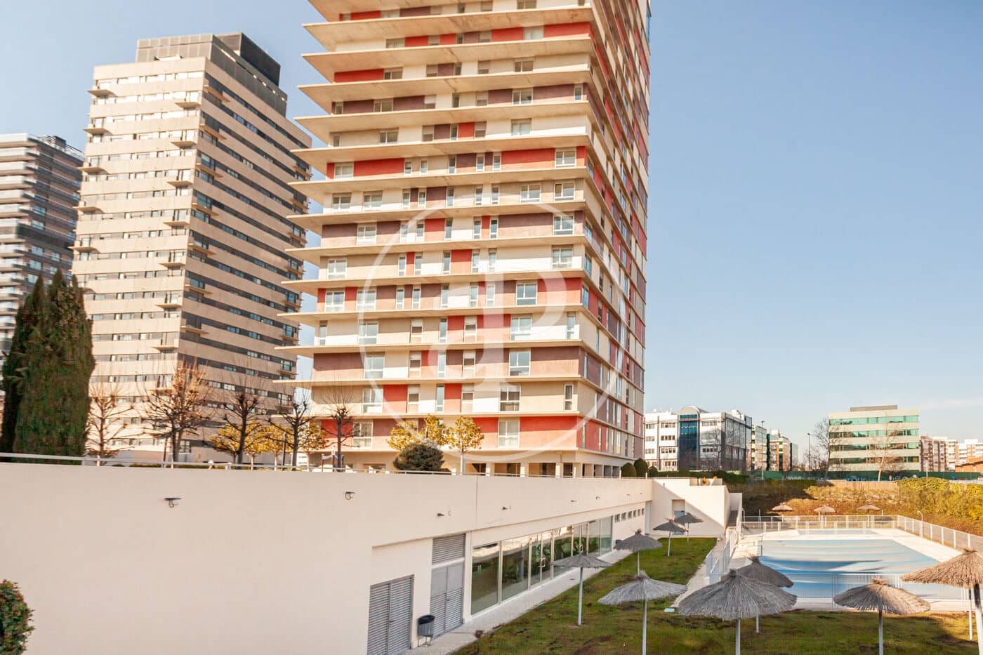 1 soverom Leilighet til leie i Madrid by med svømmebasseng - € 1 500 (Ref: 9465769)