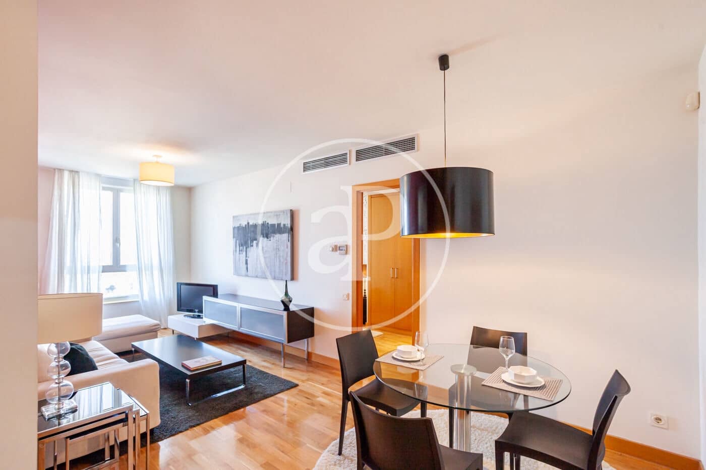 1 soverom Leilighet til leie i Madrid by med svømmebasseng - € 1 500 (Ref: 9465769)